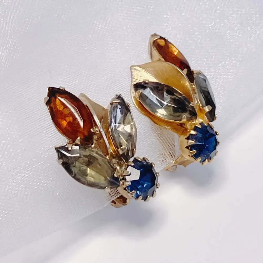 Vintage Signed Weiss Mid Century Rhinestone Clip Earrings Blue Gray Leaf Spray